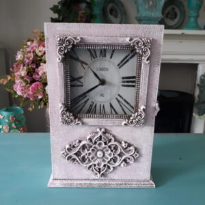 Mooie klok/sleutelkastje.