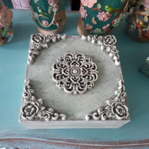 Mooi houten kistje 20cm l.groen