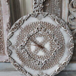 Handmatig gemaakte ronde Klok gebroken wit 44cm