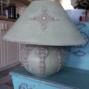 Licht groene lamp 42cm x 47cm breed